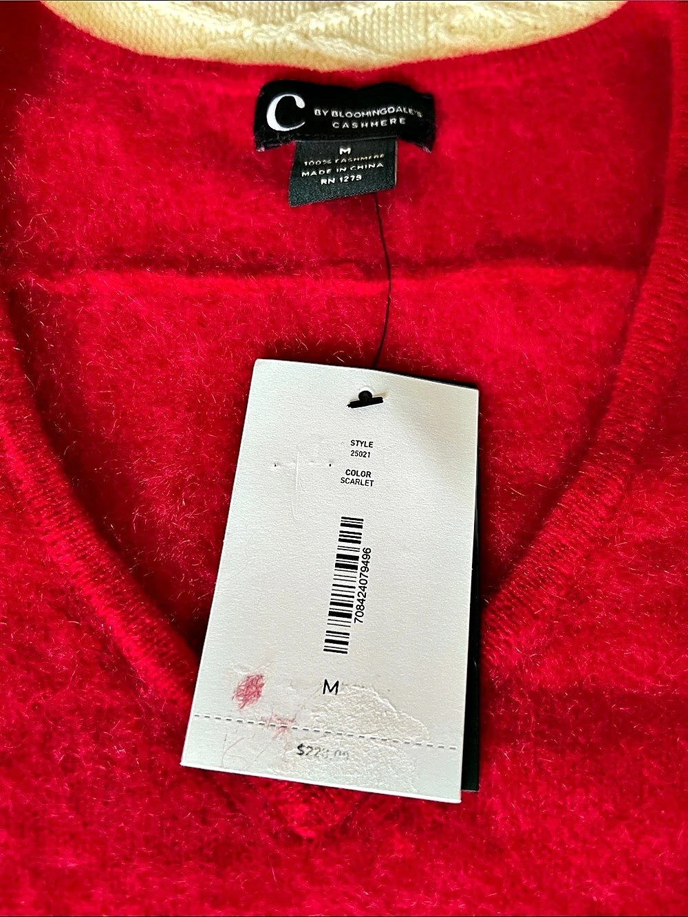 C by Bloomingdale's Cashmere V-Neck Sweater Berry Red Medium NWT - Picture 4 of 7